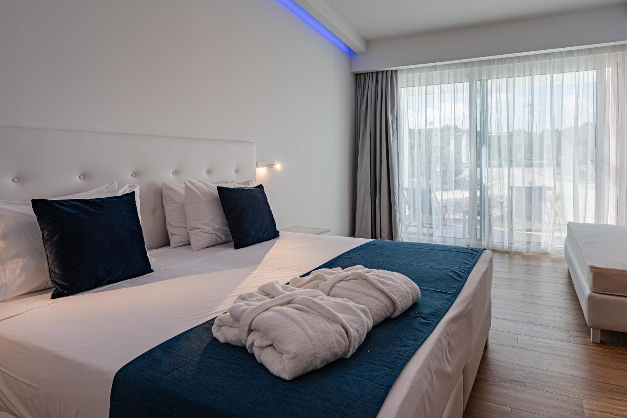 Magique Bleu Suites Tragaki Buitenkant foto